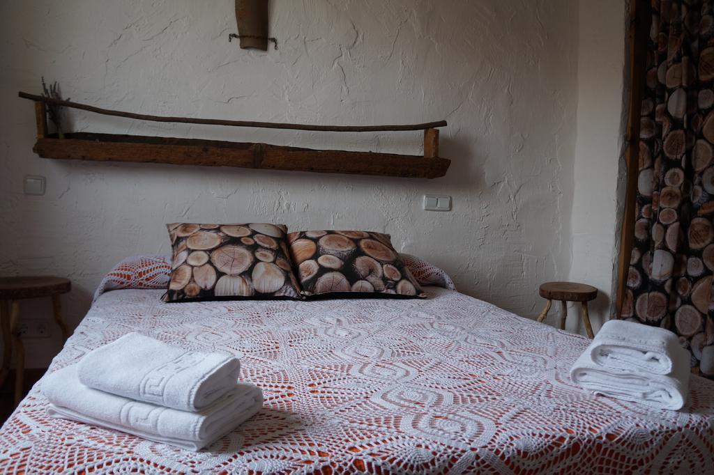Casa Rural Bioenergetica La Serrezuela Olmos de Atapuerca ภายนอก รูปภาพ