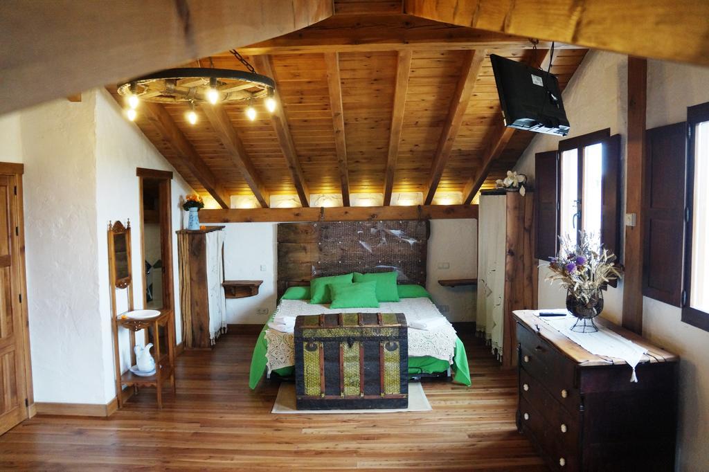 Casa Rural Bioenergetica La Serrezuela Olmos de Atapuerca ภายนอก รูปภาพ