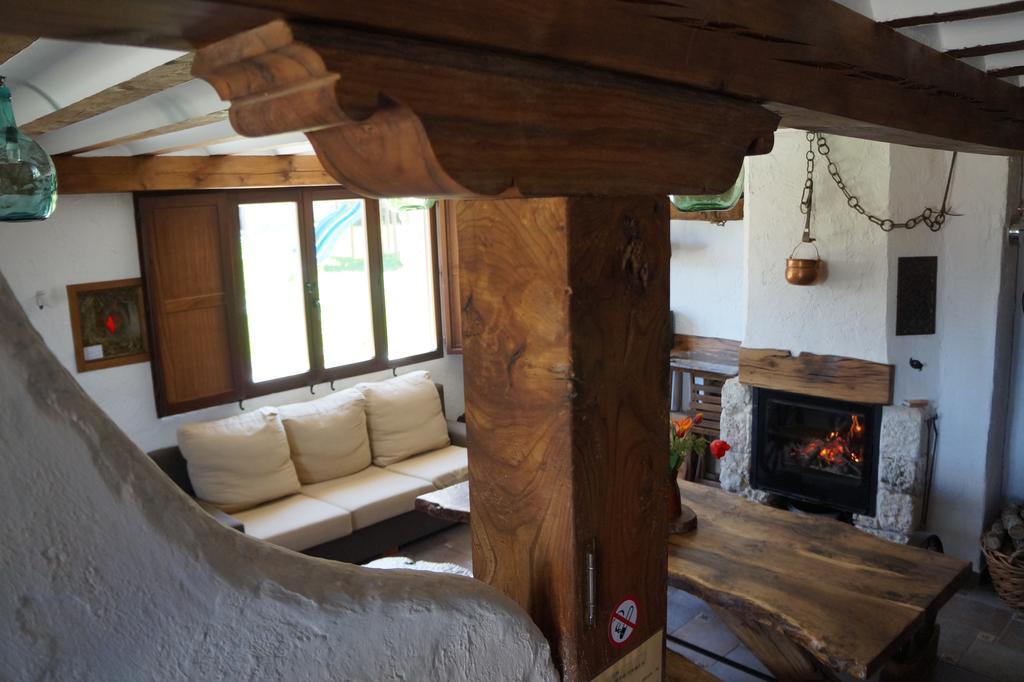 Casa Rural Bioenergetica La Serrezuela Olmos de Atapuerca ภายนอก รูปภาพ